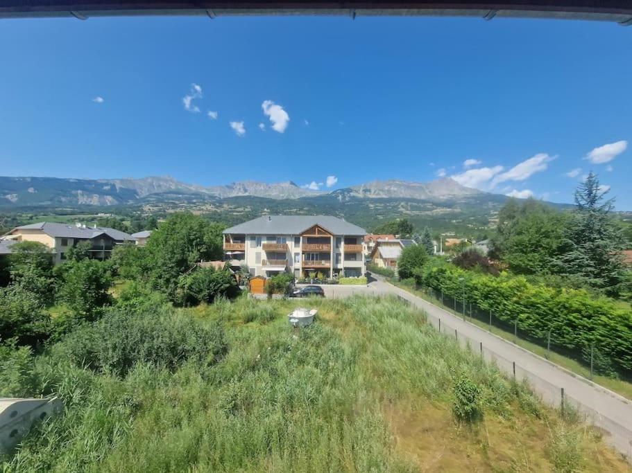 Superbe T2 Duplex Vue Sur Les Montagnes Lejlighed Chorges Eksteriør billede
